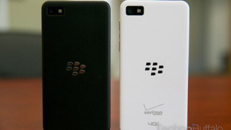 So sánh BlackBerry Z10 chính hãng (STL100-1) với xách tay (STL100-2, 3, 4)